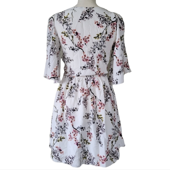 Stone Cold Fox Silk Floral Dress - Picture 2 of 9